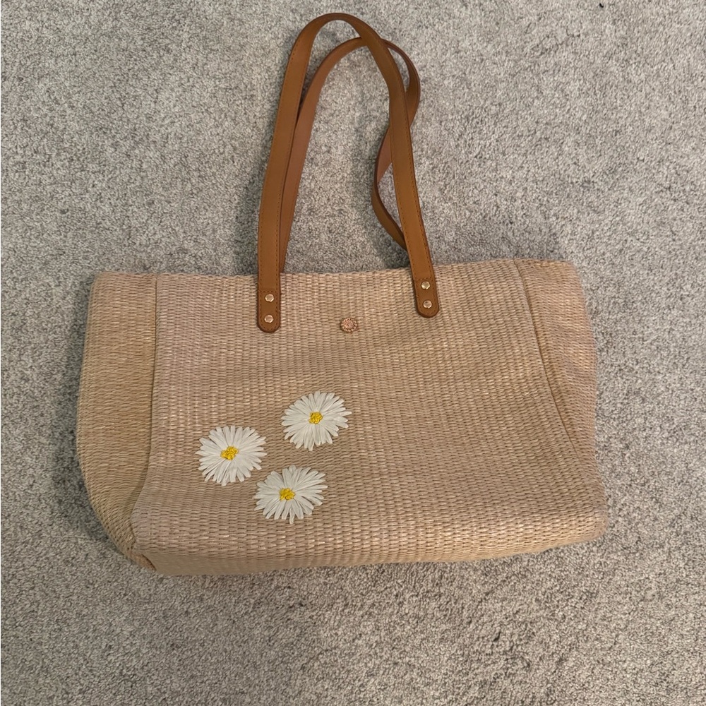 Lauren Conrad daisy purse